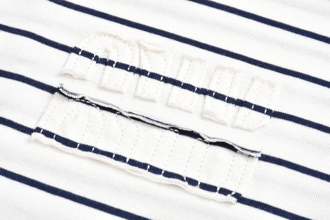 Gestreifte lange Ärmel