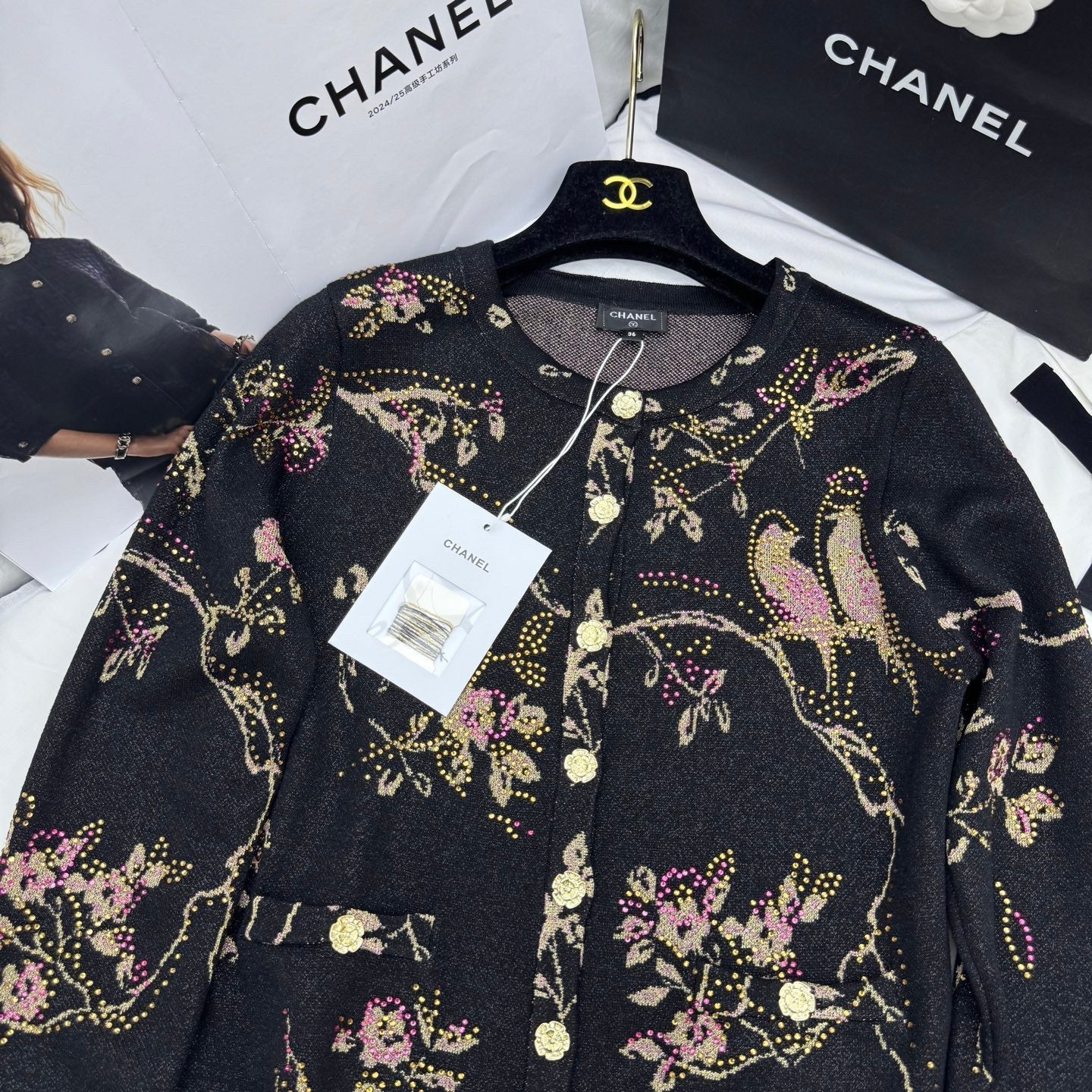 Flower and bird knitted cardigan