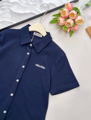 Single-breasted polo shirt with micro-logo embroidery and cotton piqué