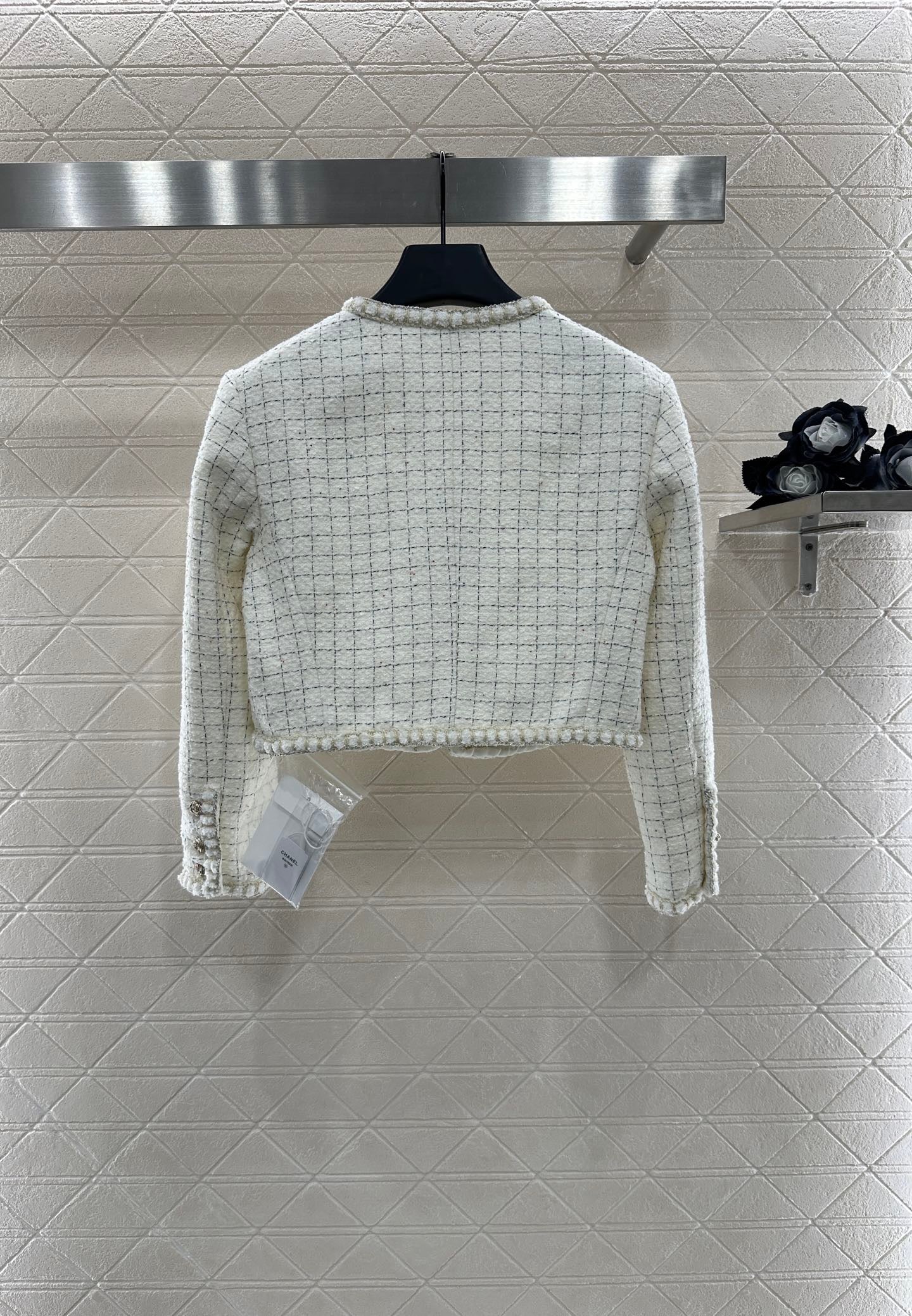 Set aus Kleid, Jacke und Rock mit Knoten