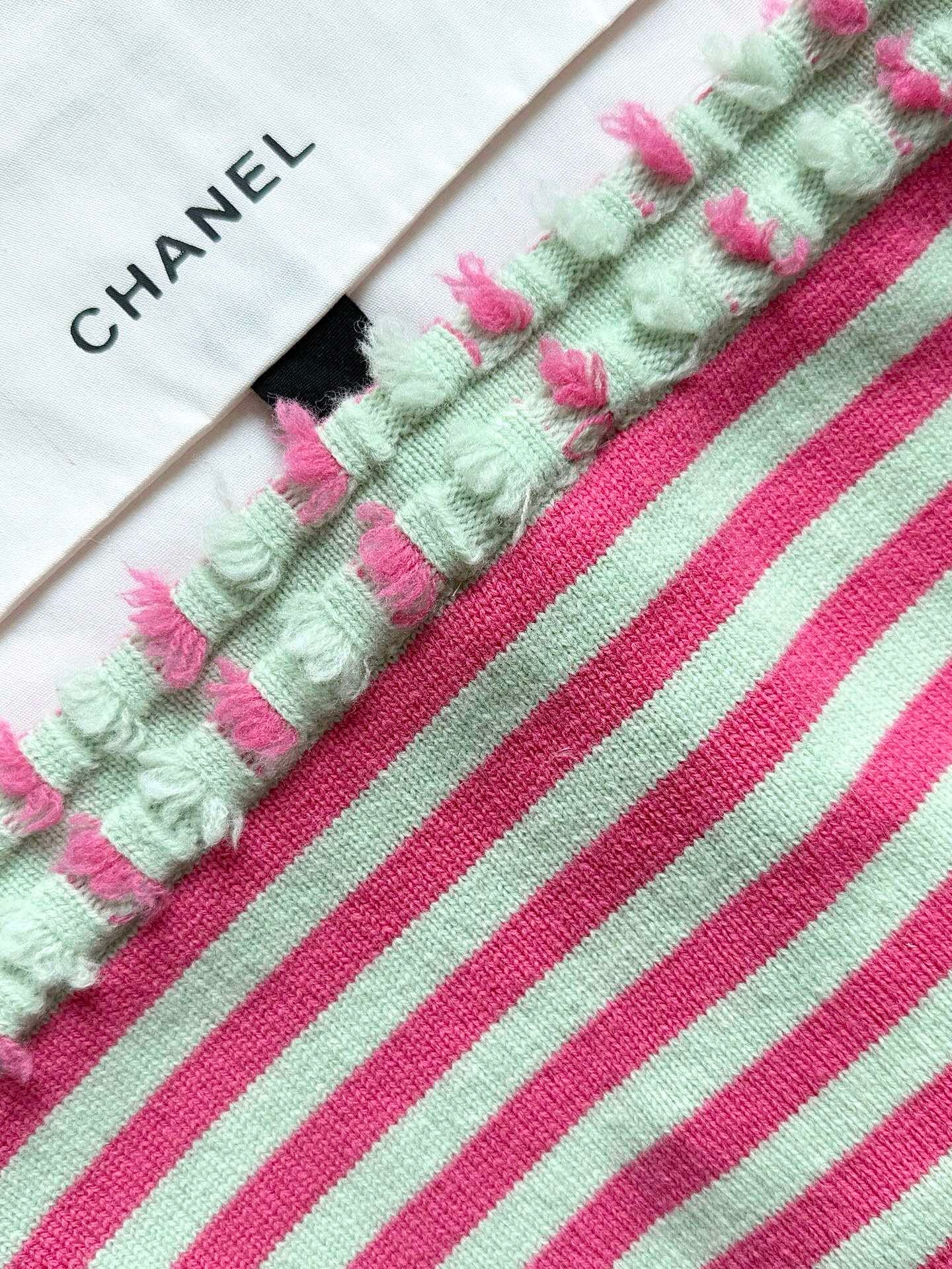 Cardigan rayé color block (cachemire)