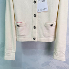 Double-pocket knitted crew neck long-sleeved cardigan