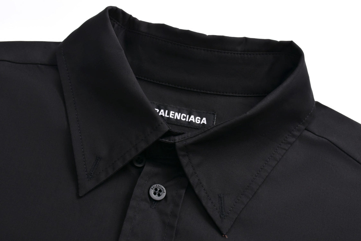 Hemd mit politischem Aufdruck