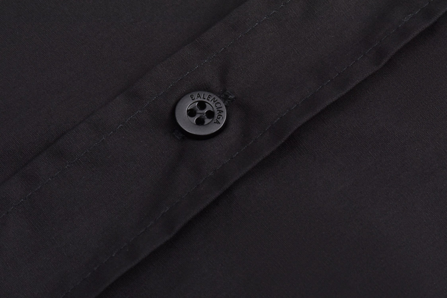 Hemd mit politischem Aufdruck