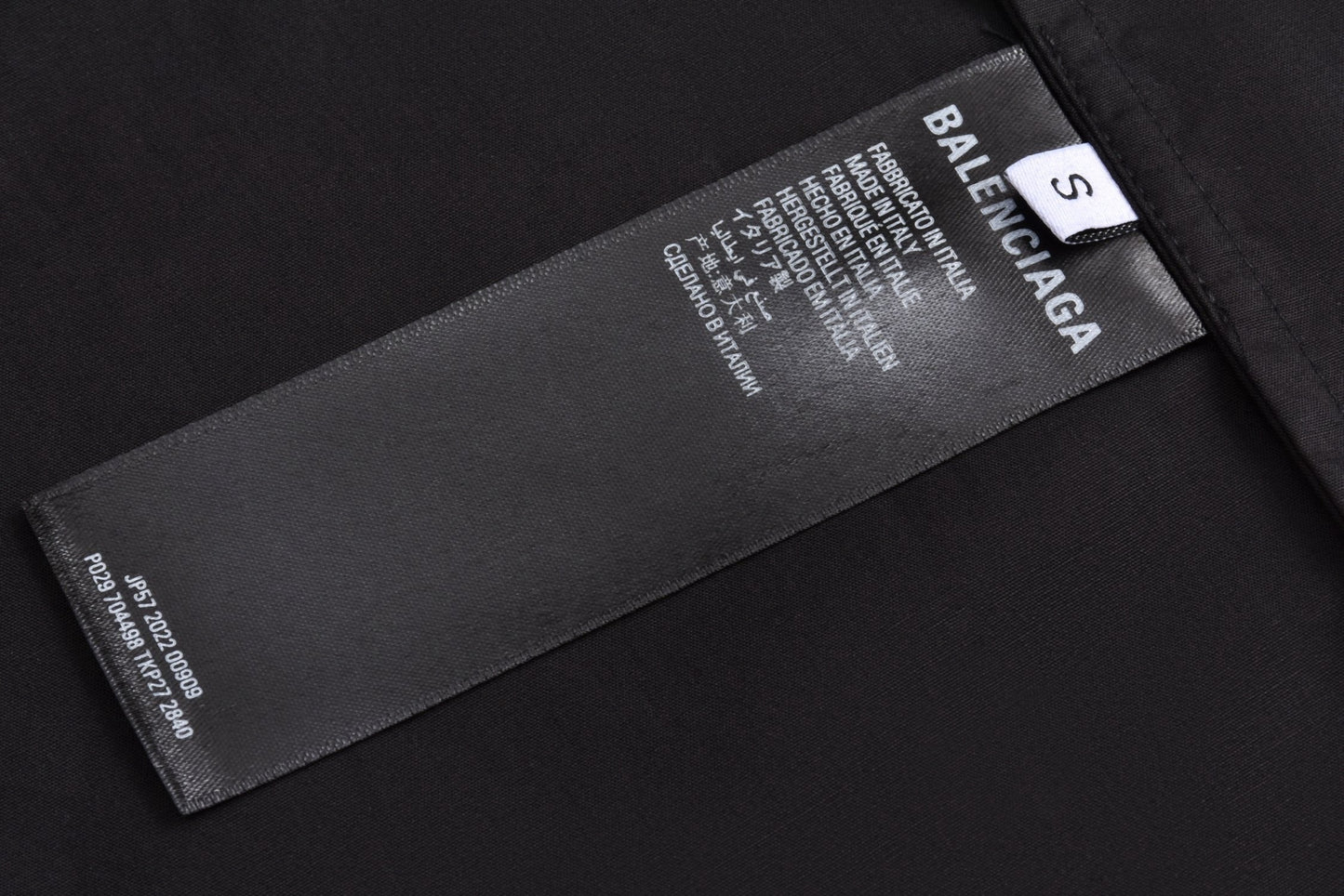 Hemd mit politischem Aufdruck