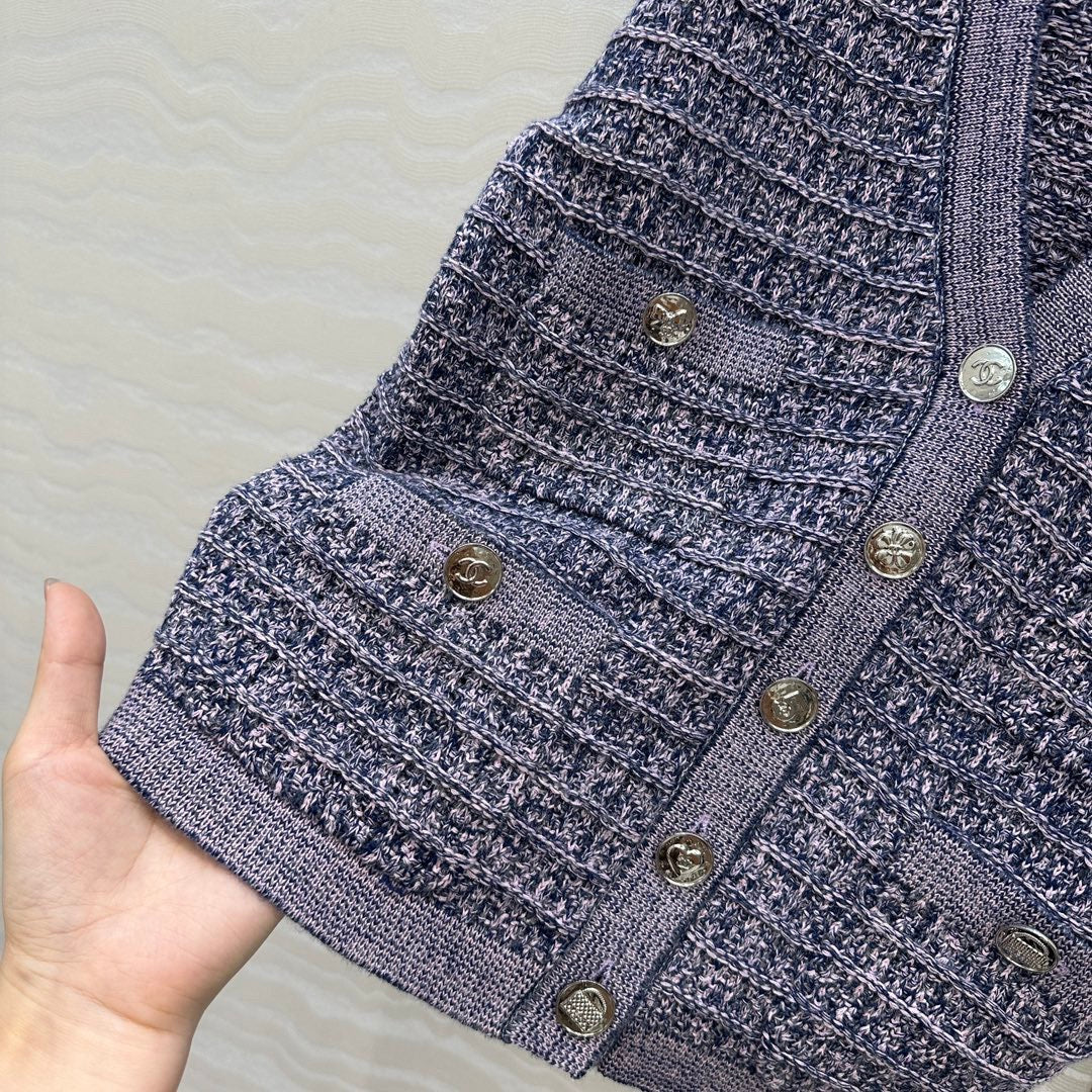 New early autumn knitted cardigan