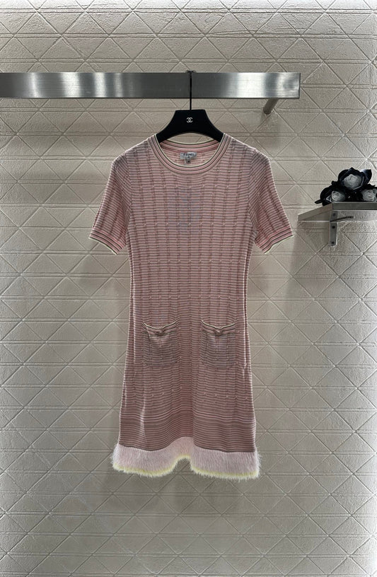 Robe à manches courtes en tricot de couleur contrastée