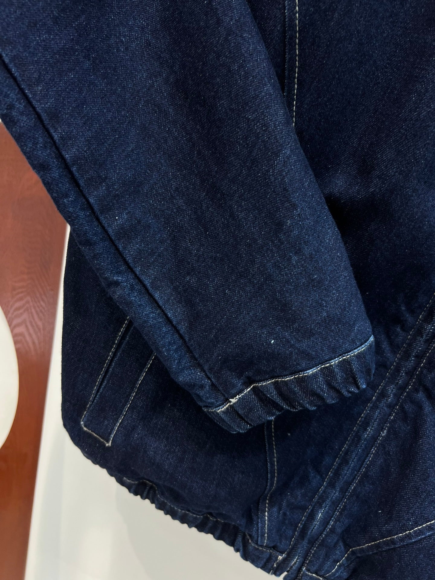 Denim avec revers monogramme