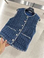Hemmed vest