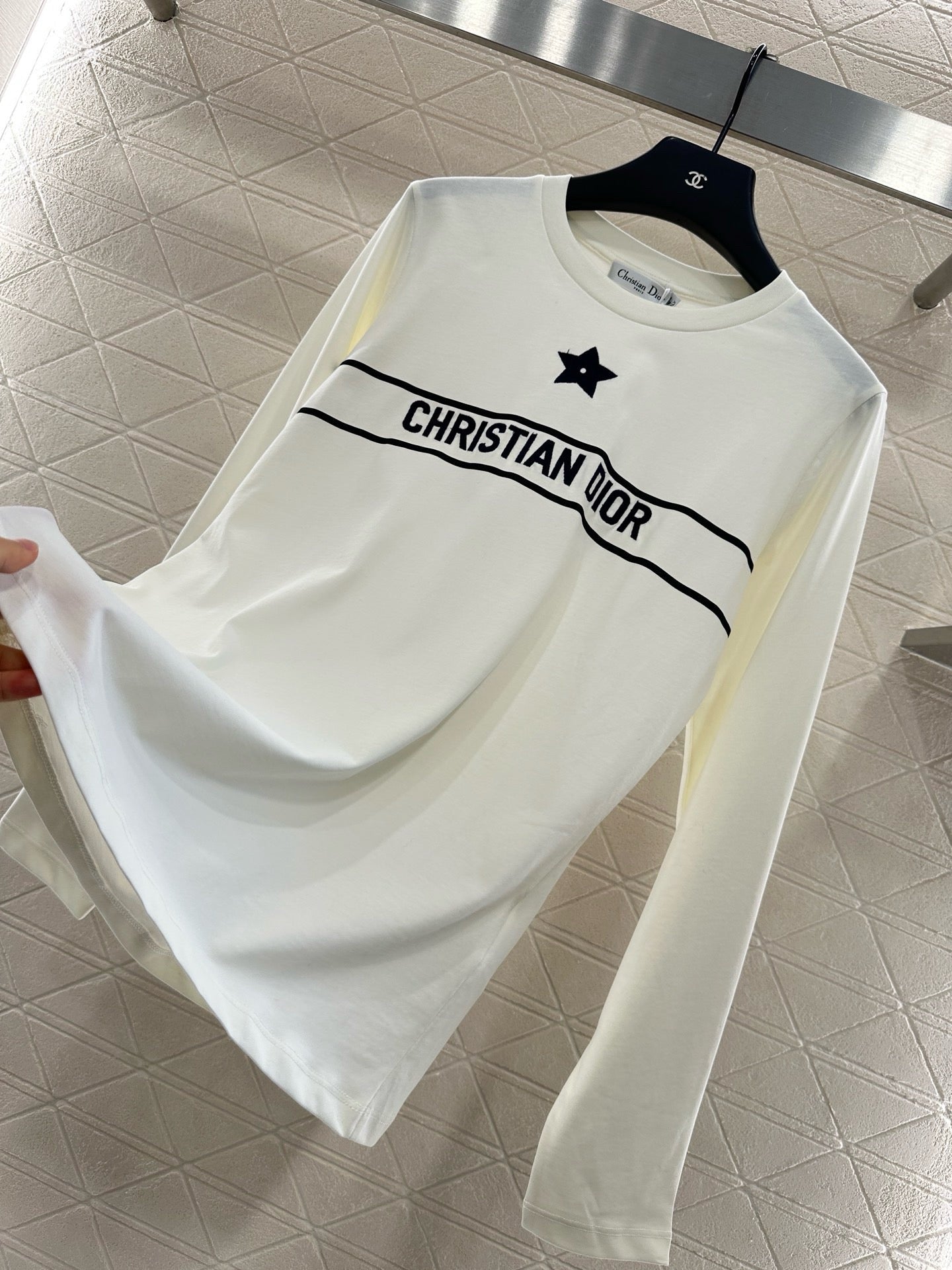 Chemise à col rond avec logo imprimé début d'automne