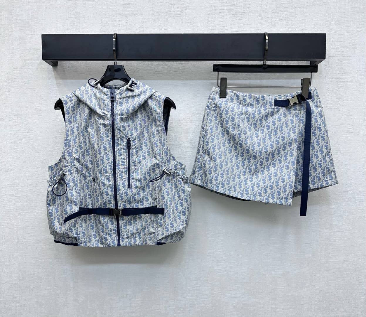 Jacquard-Kapuzenpullover „Assault“