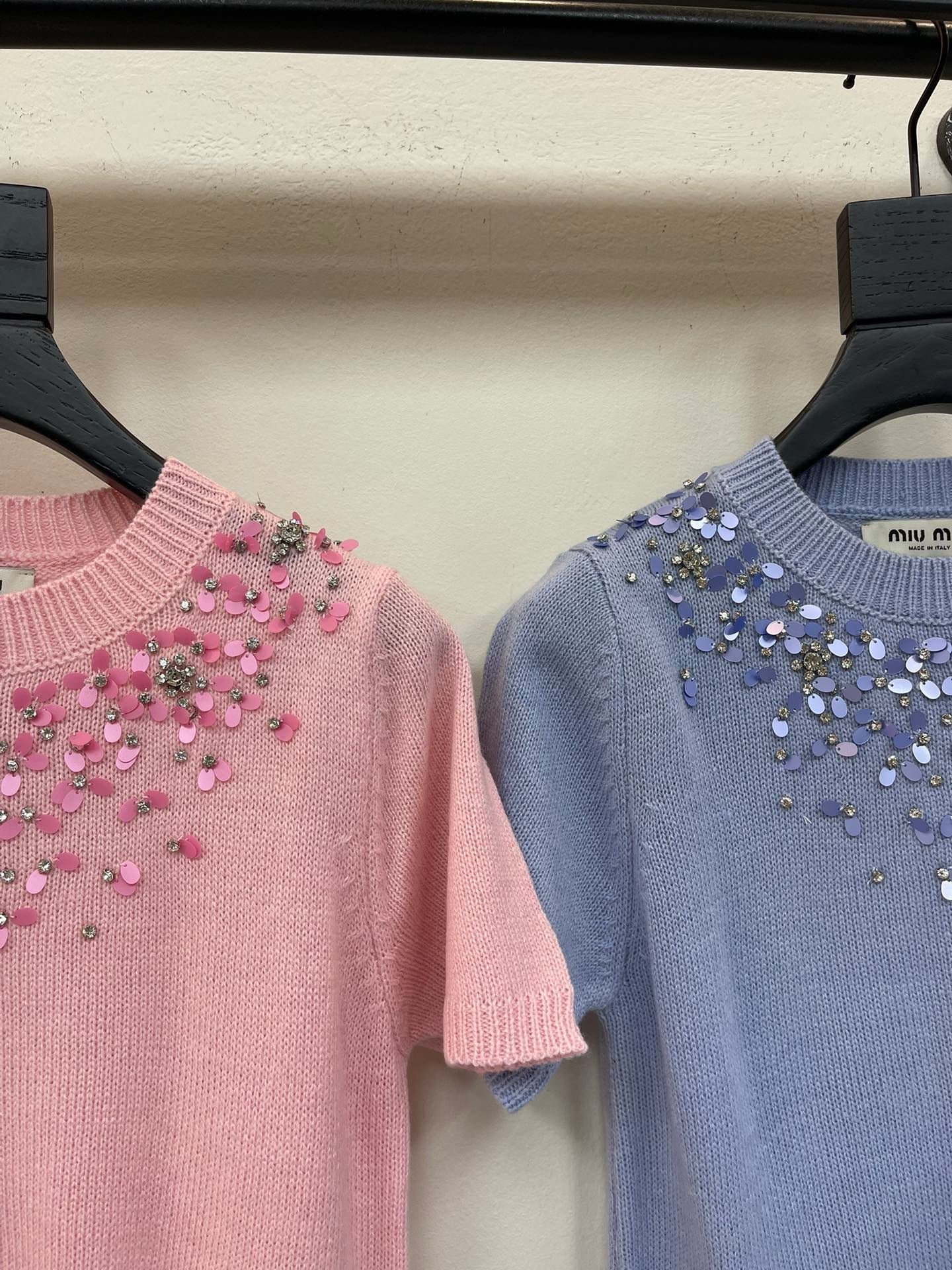 Paillettenbesetzter Rundhals-Langarm-Strickpullover