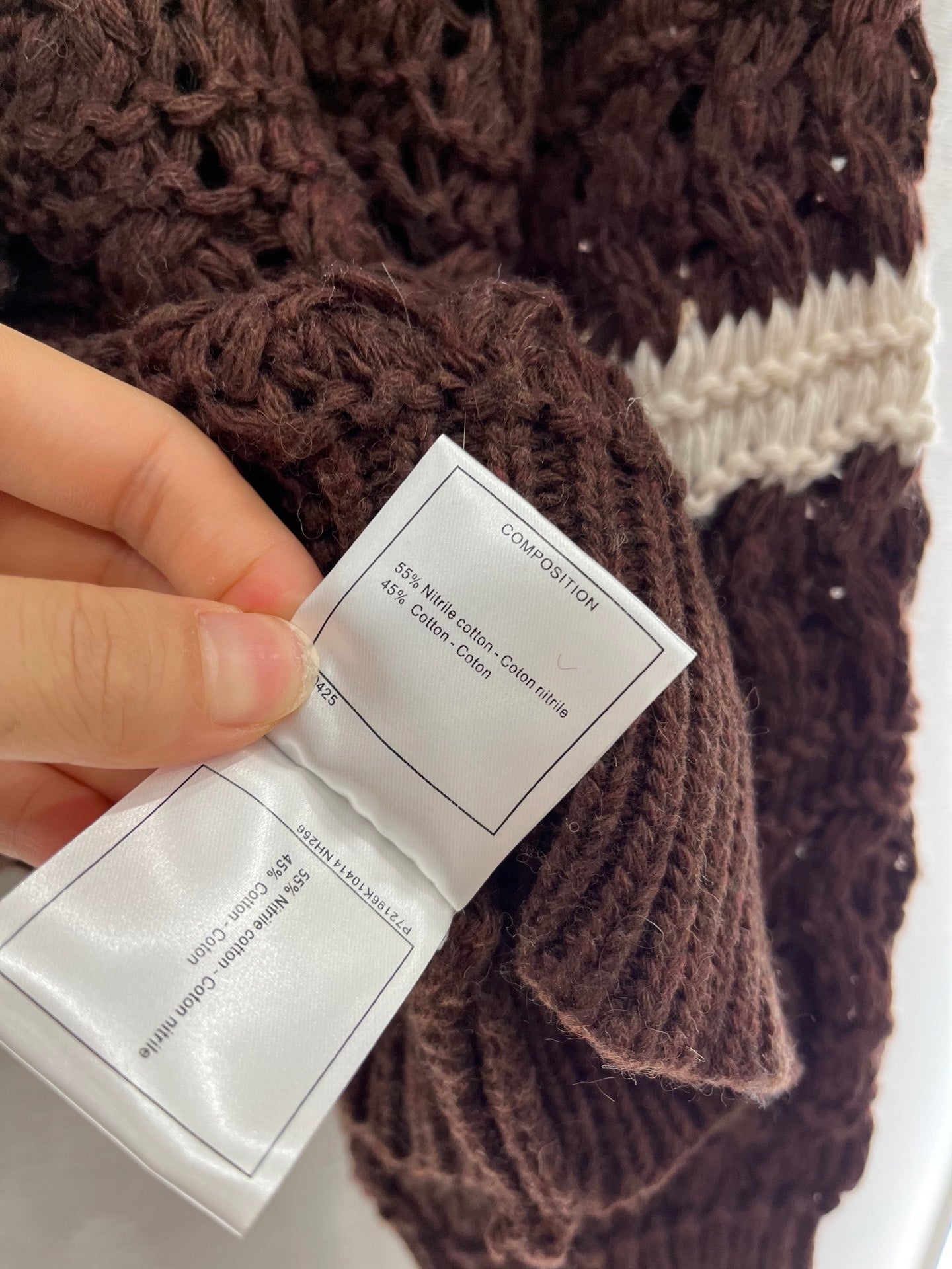 Cardigan au crochet de couleur contrastée