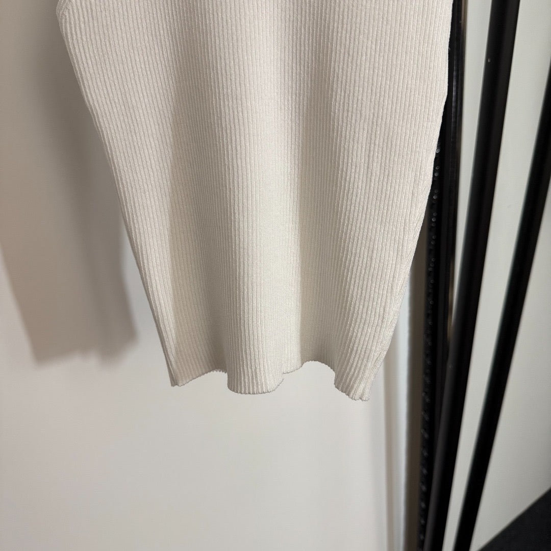 Strickweste mit Neckholder