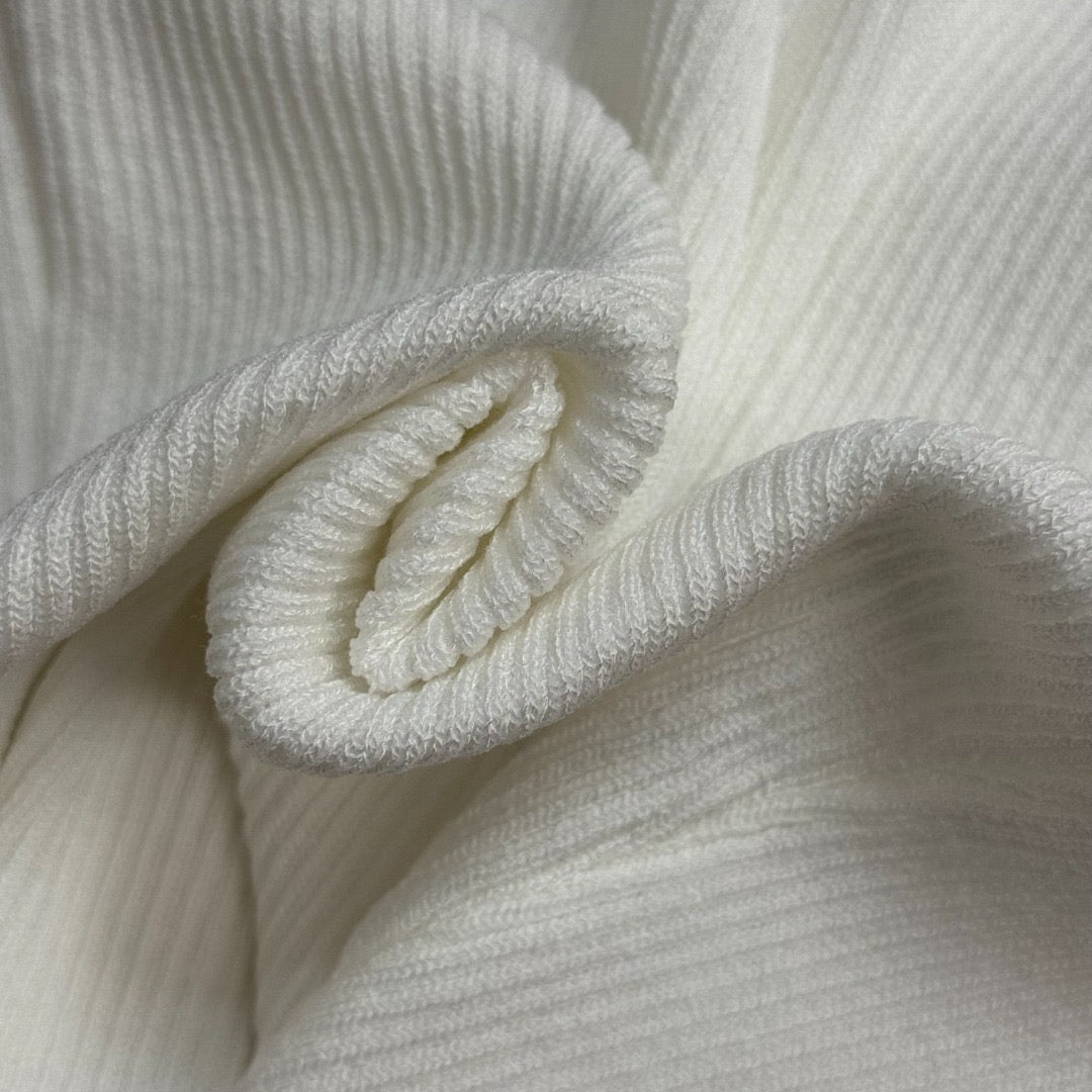 Strickweste mit Neckholder