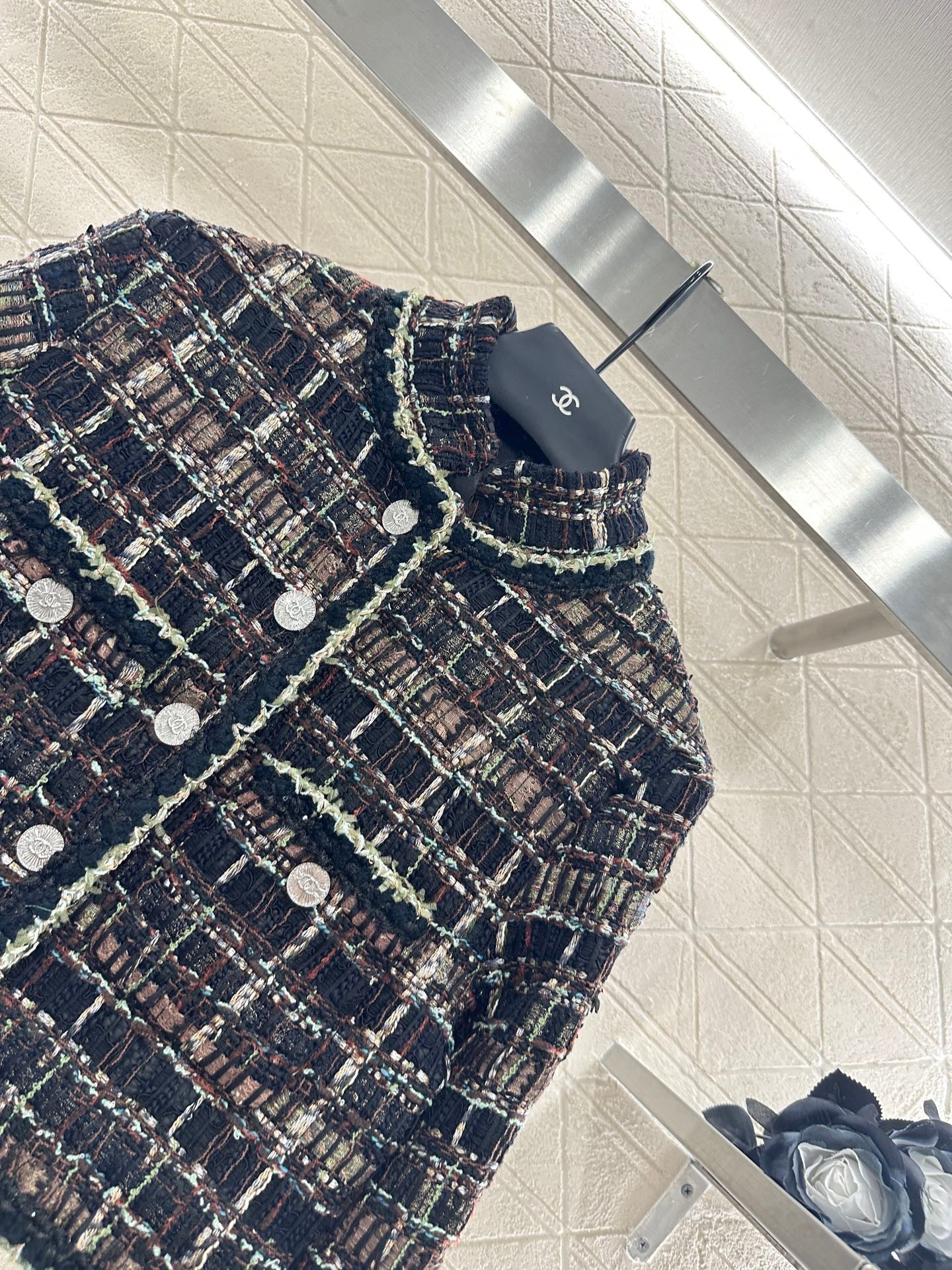 Set aus gewebter Jacke und Rock mit Karomuster