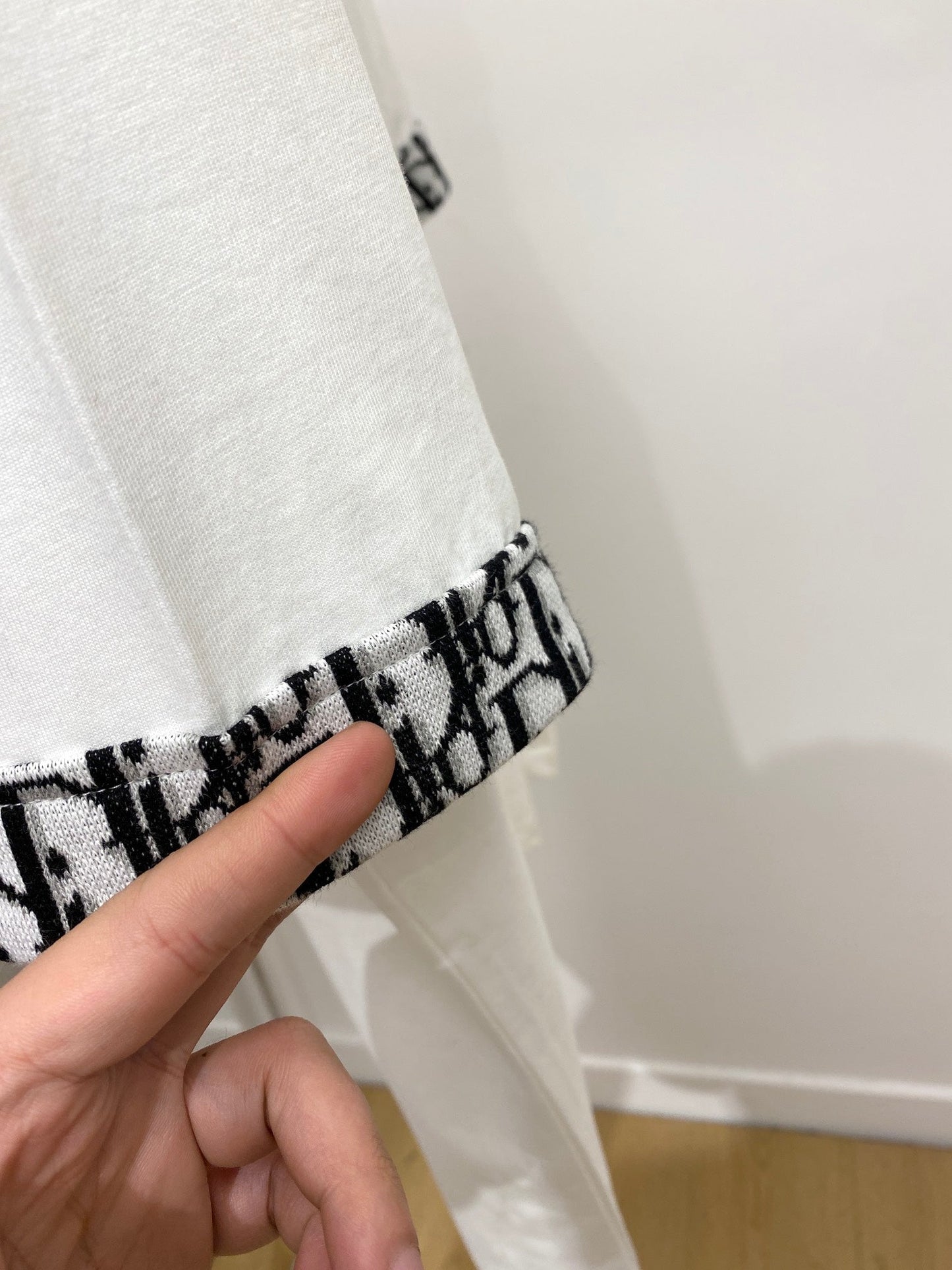 T-shirt classique à manches courtes avec logo imprimé 24SS