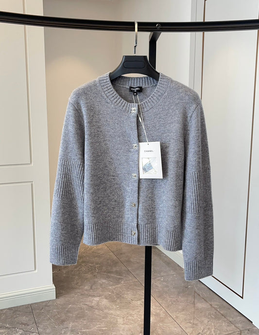 Backpack button cashmere cardigan