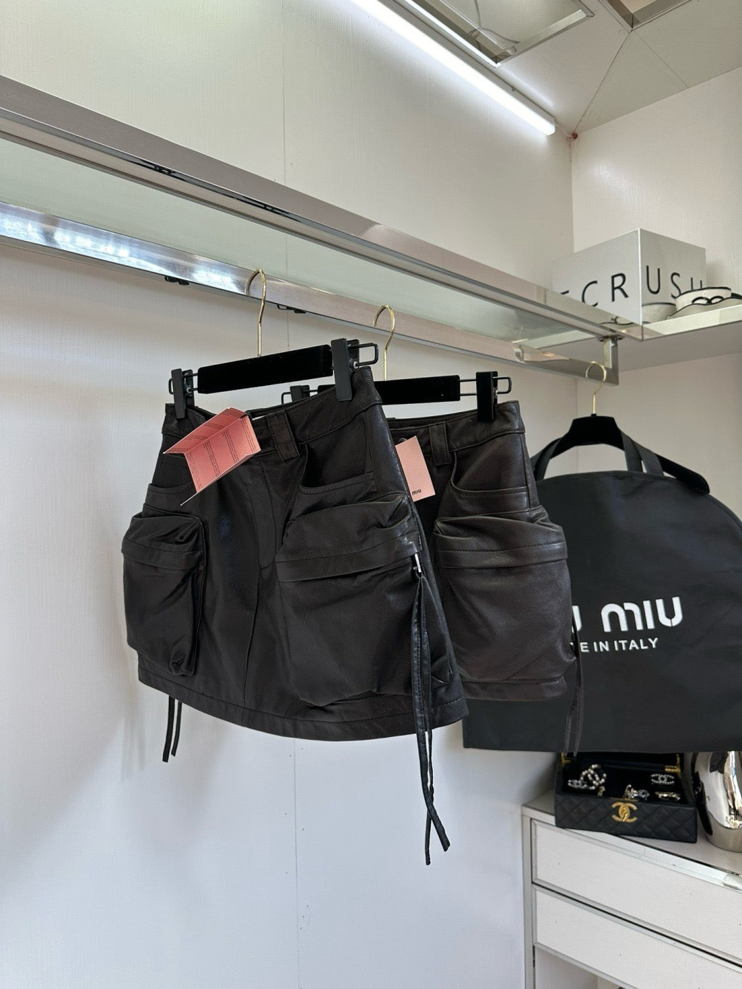 Rock aus geriebenem Schaffell