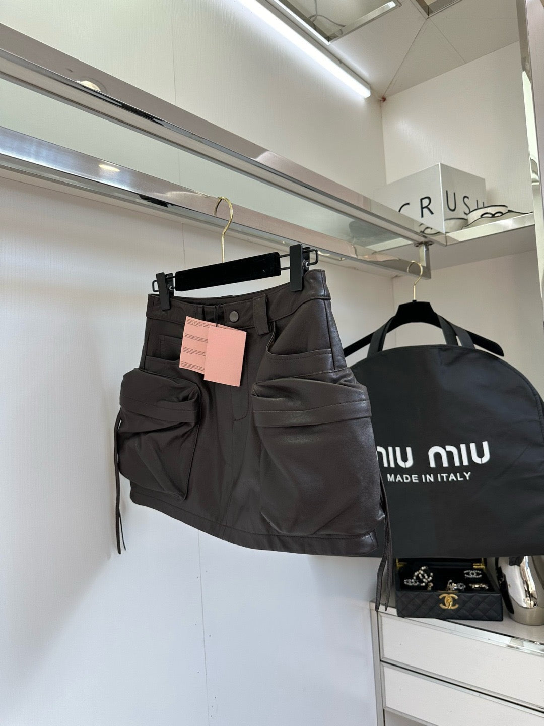 Rock aus geriebenem Schaffell