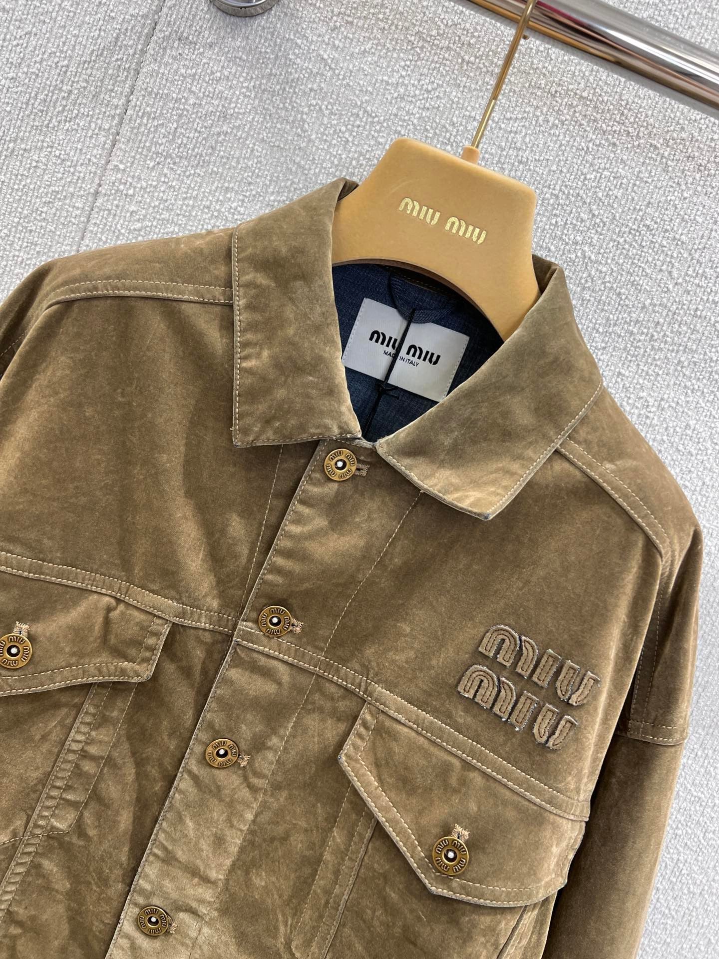 Veste simple boutonnage en denim velours à revers