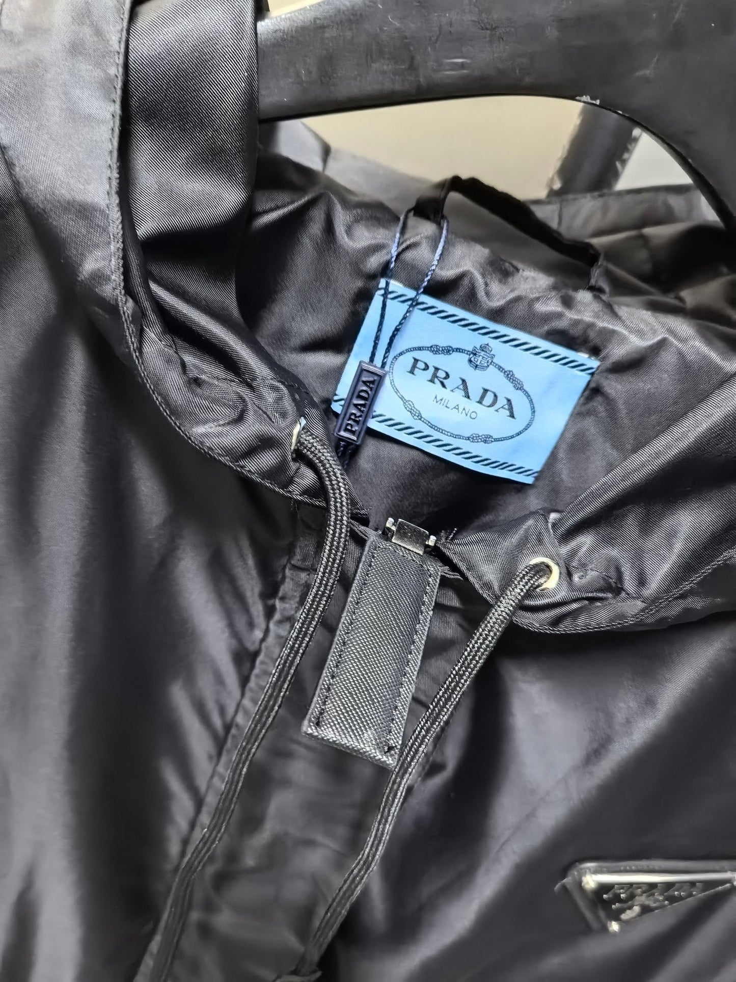 Neuer Windjackenmantel