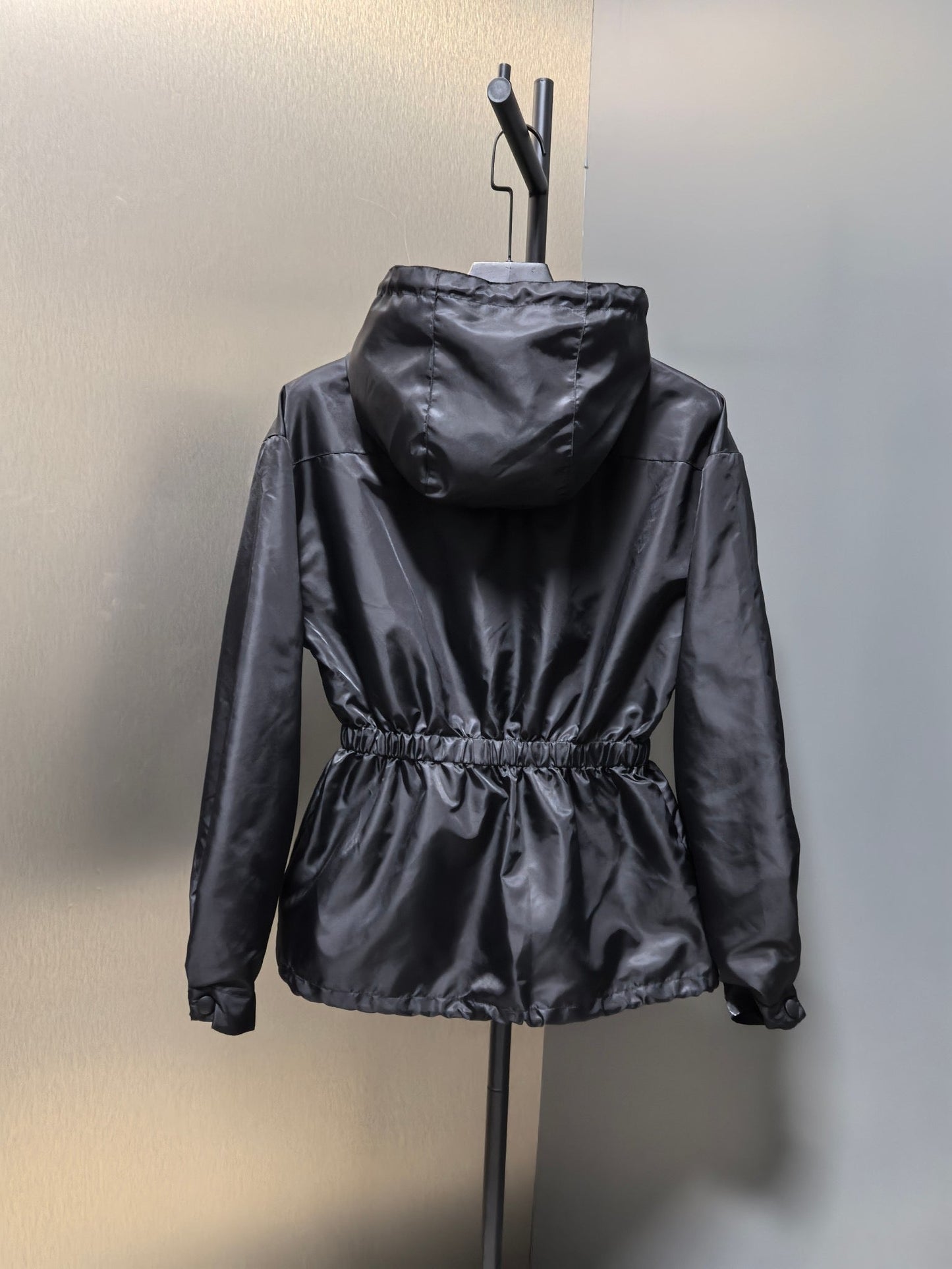 Neuer Windjackenmantel