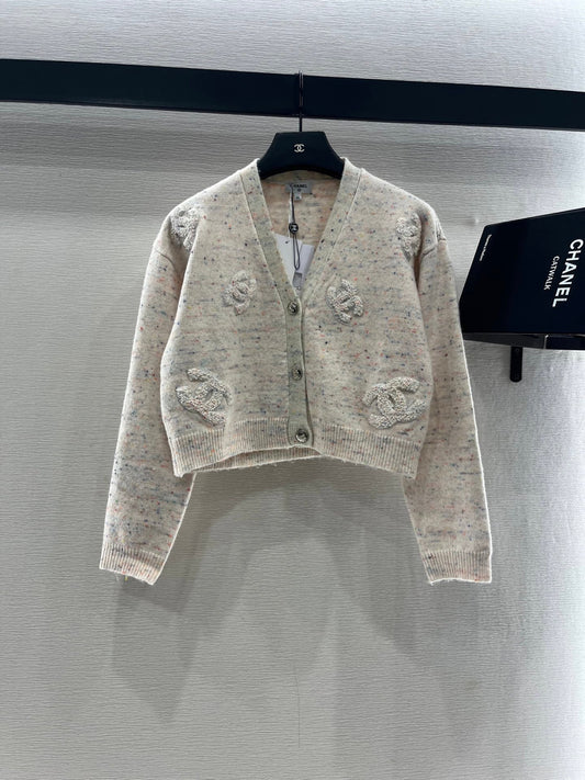 Cardigan tricoté à double lettre