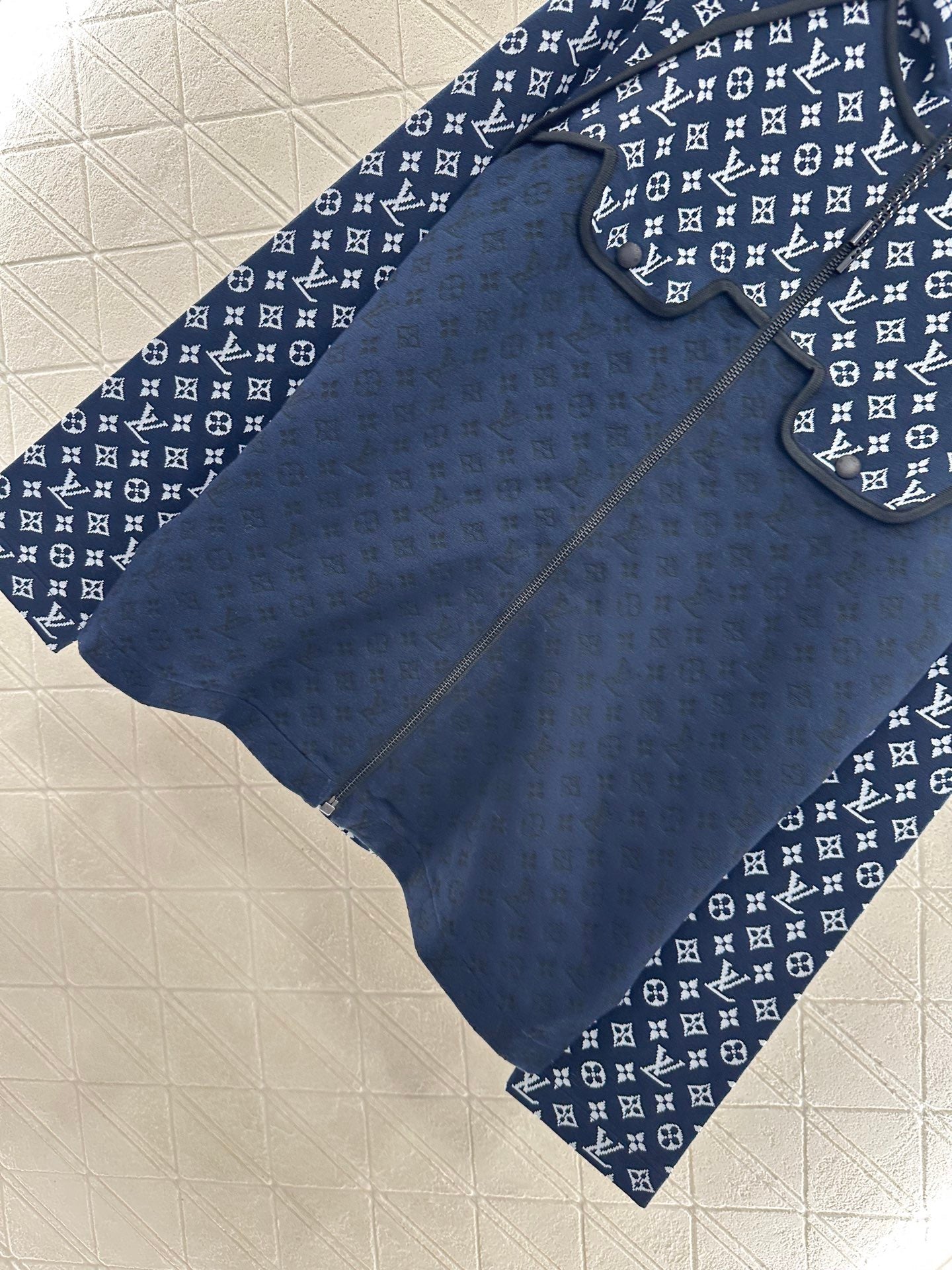 Patchwork-Jacquard-Strickjacke mit Kapuze