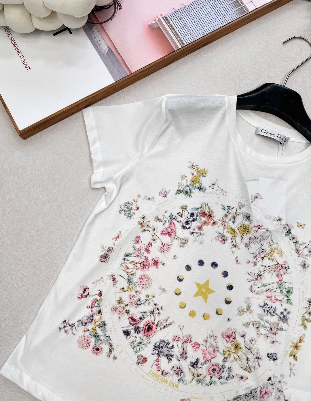 Floral five-pointed star print round neck short sleeves