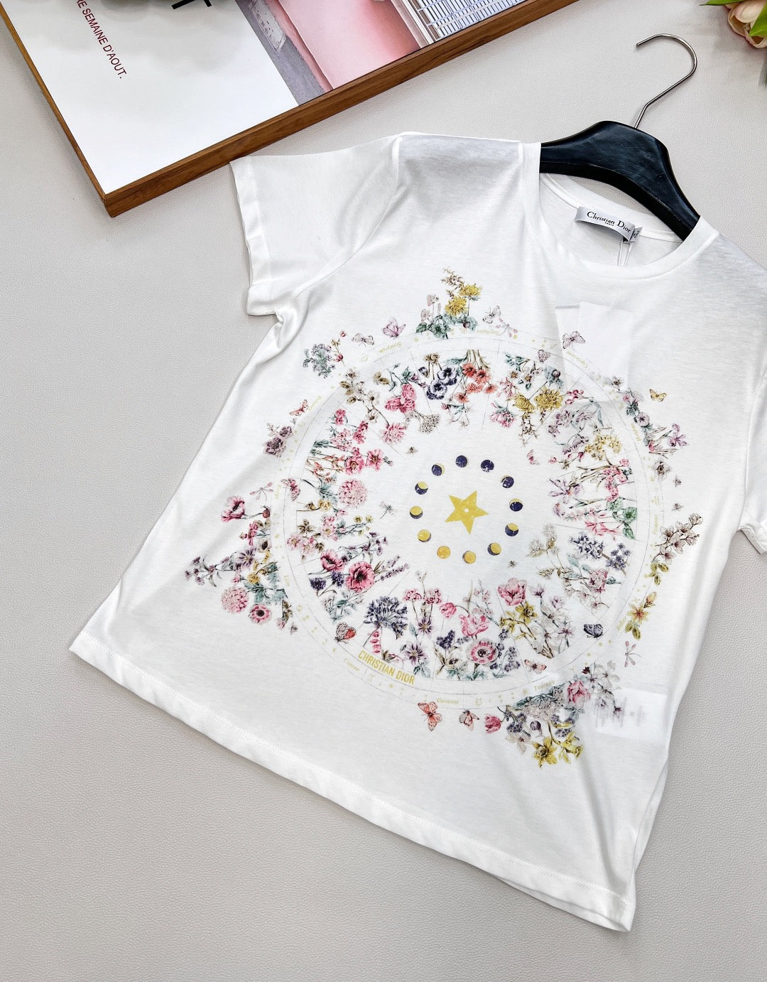 Floral five-pointed star print round neck short sleeves