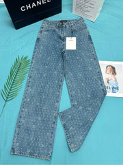 wide-leg straight jeans