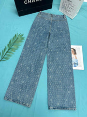 wide-leg straight jeans