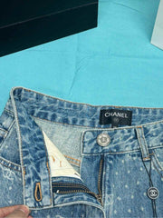 wide-leg straight jeans