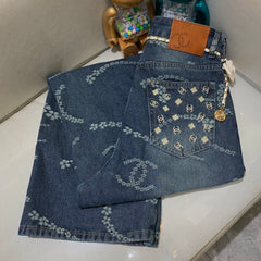 Laser pocket embroidery jeans