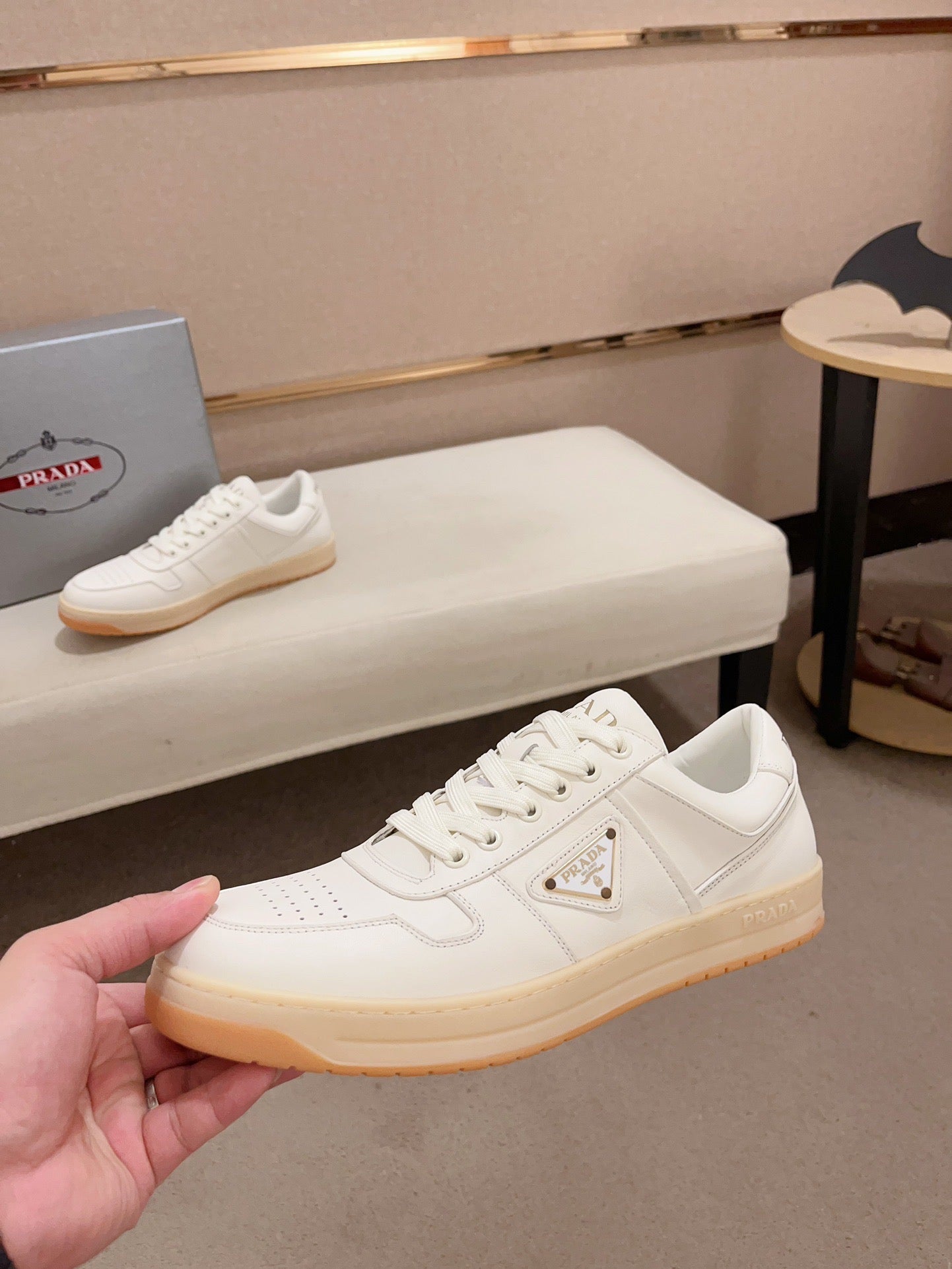 🔥🔥🔥24FW NOUVEAU CD Sneakers Downtown en cuir nappa