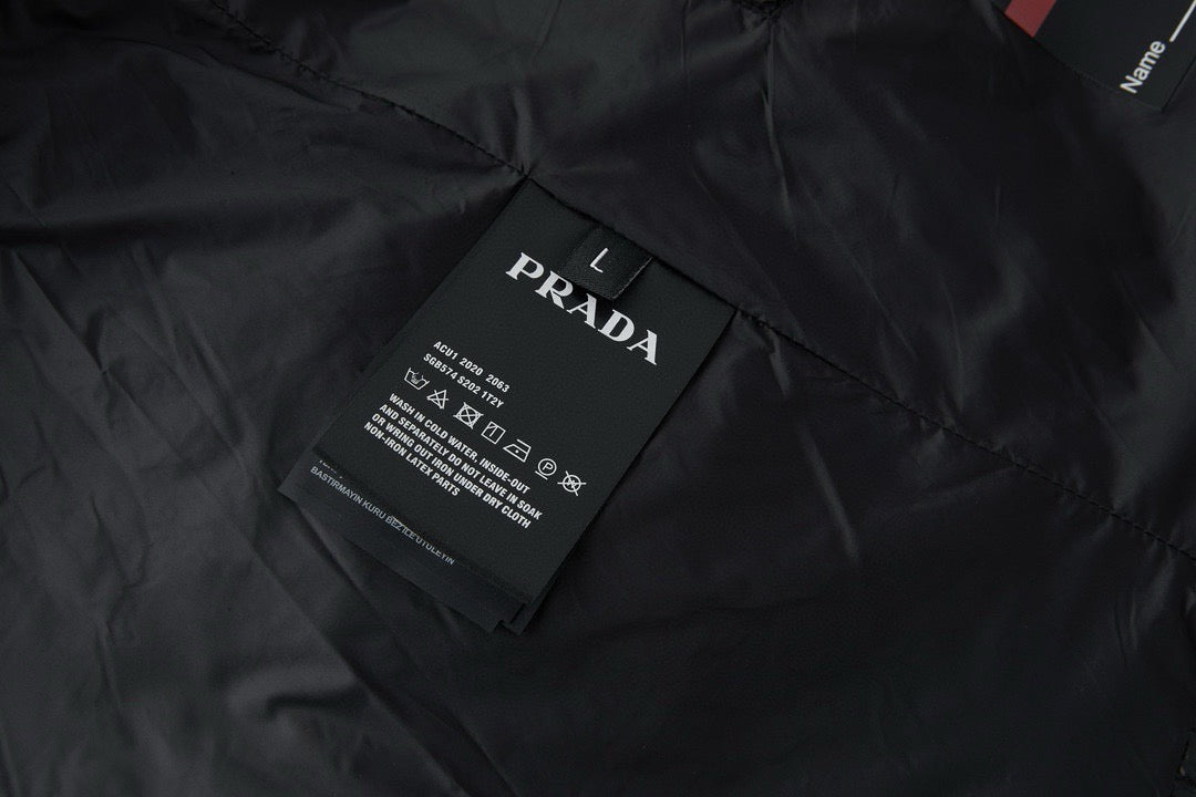 gilet en duvet à ruban adhésif