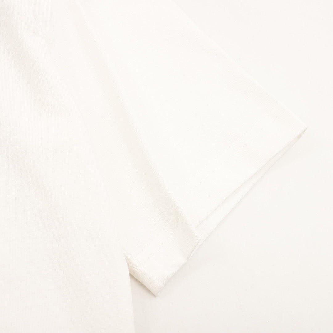 Bedrucktes T-Shirt mit Bastelmotiv