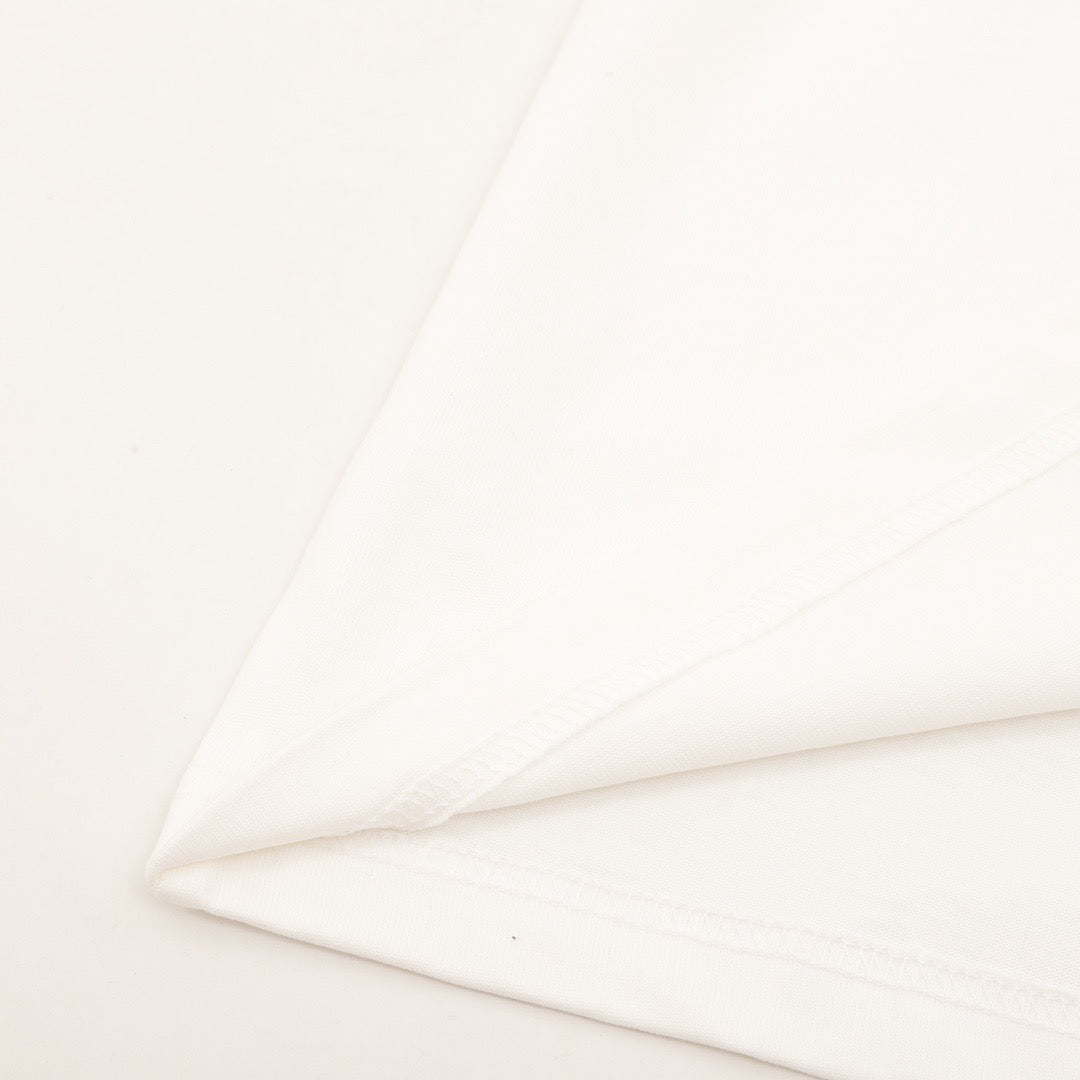 Bedrucktes T-Shirt mit Bastelmotiv