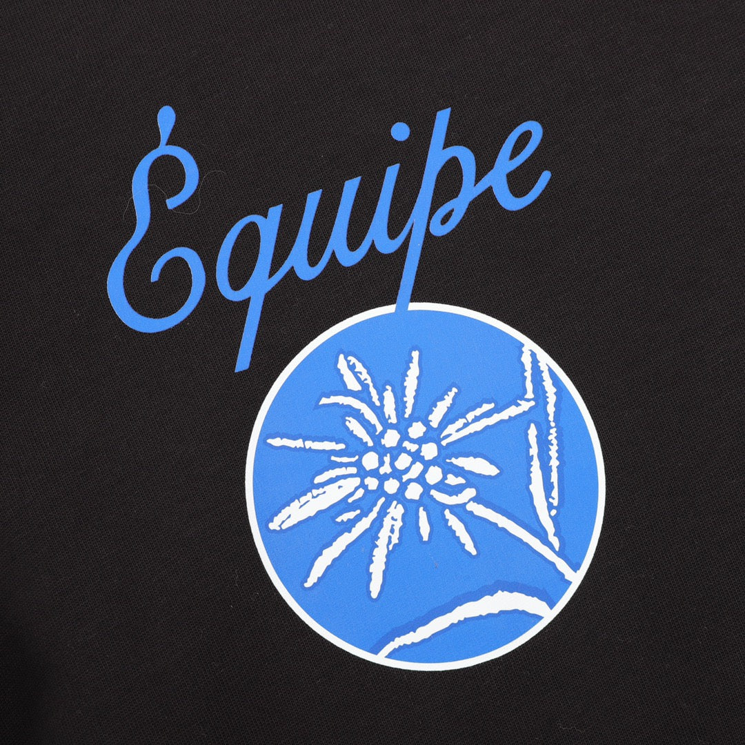 Bedrucktes T-Shirt mit Bastelmotiv