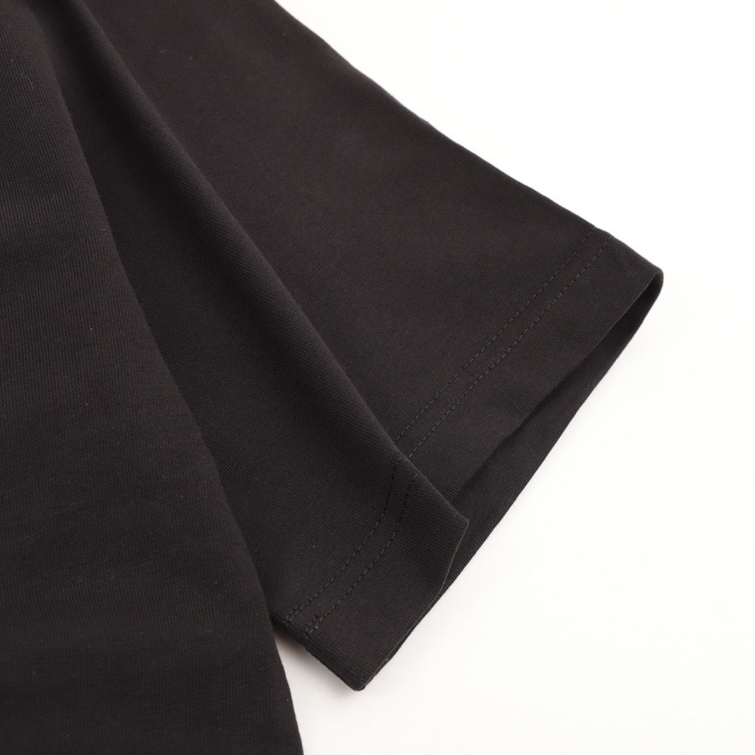 Bedrucktes T-Shirt mit Bastelmotiv