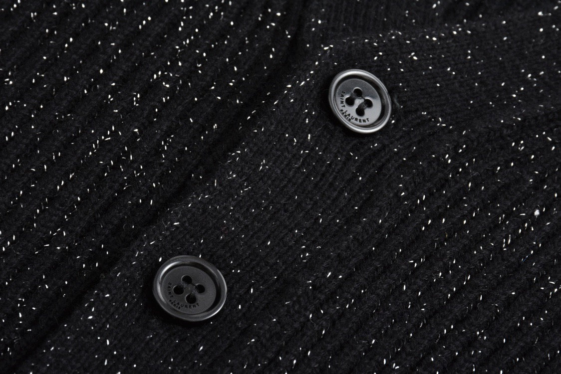 Saint Lau Brosche Cardigan Pullover