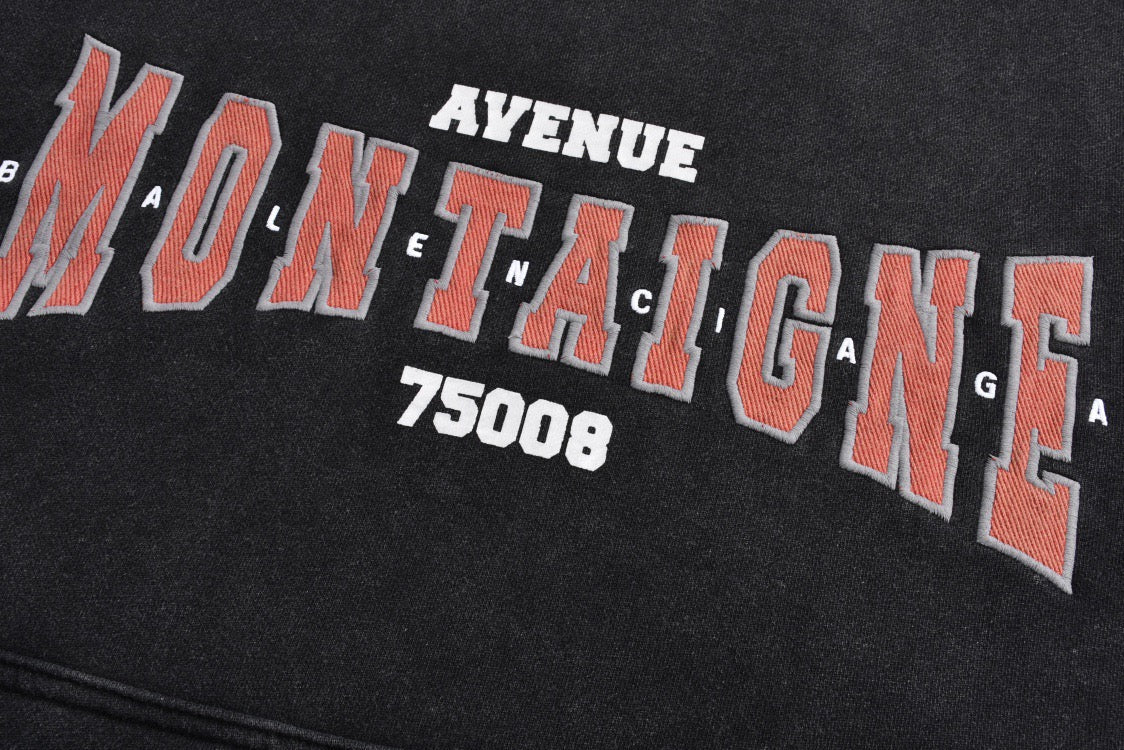 Sweat à capuche délavé avec lettres brodées