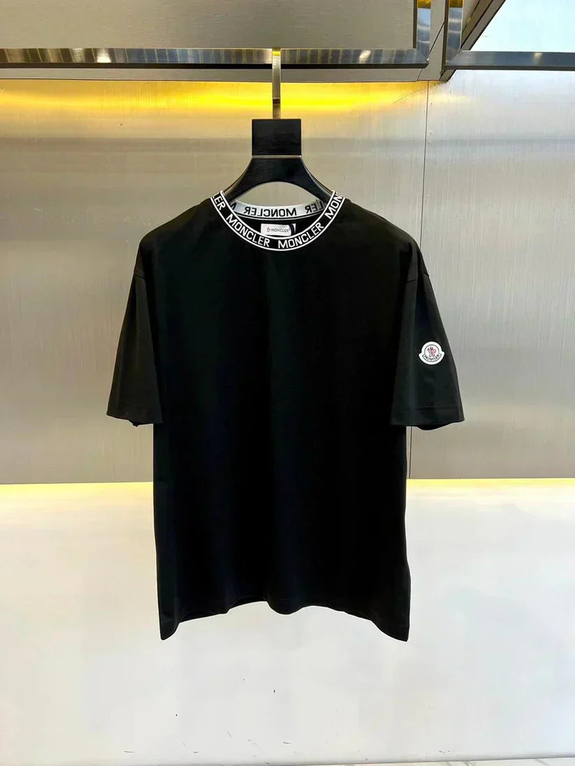 Kurze Ärmel mit Kragen aus Jacquardgarn und Logo