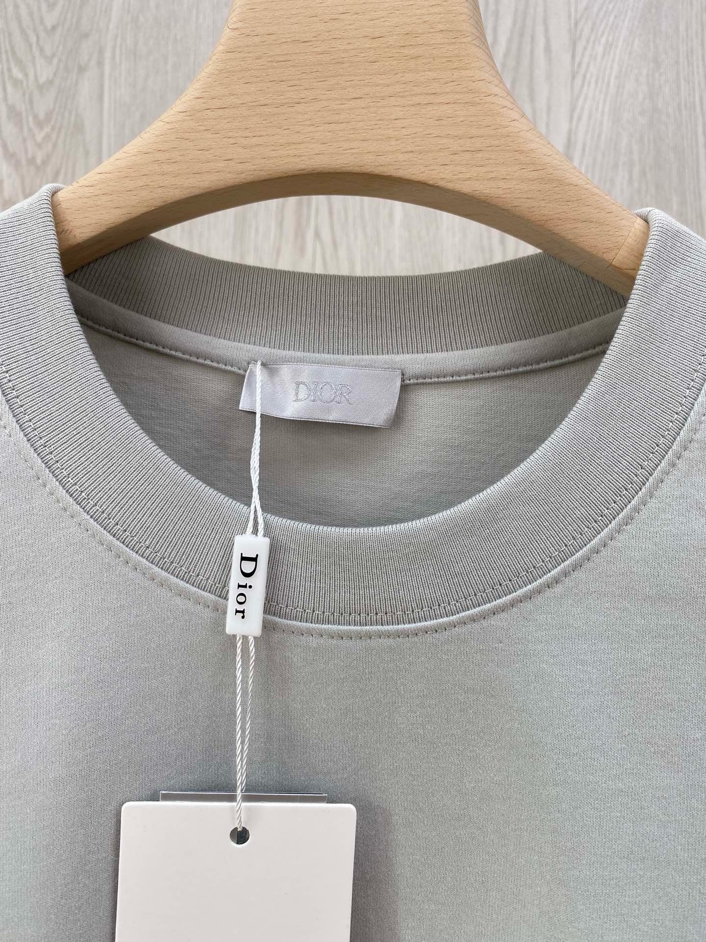 Sweat-shirt brodé Dio