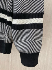 Xiao Xiang Herbst und Winter bestickter gestreifter Strickpullover