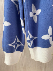 pull monogramme