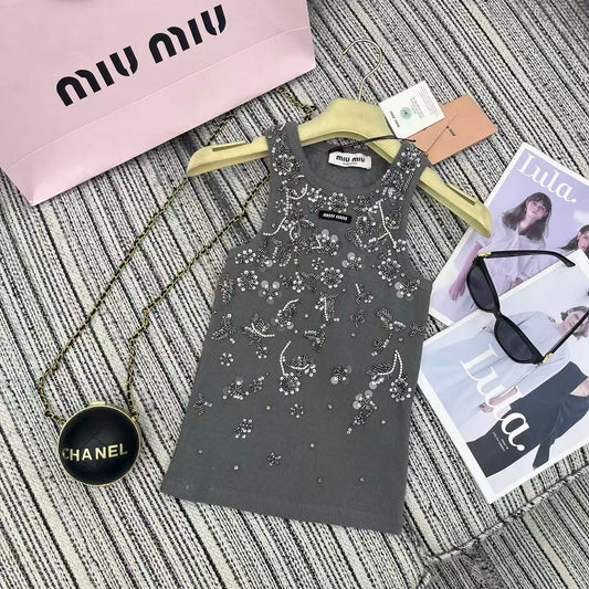 Schwere Weste mit Blumenperlen