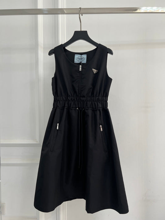 Taillenkleid aus Nylon