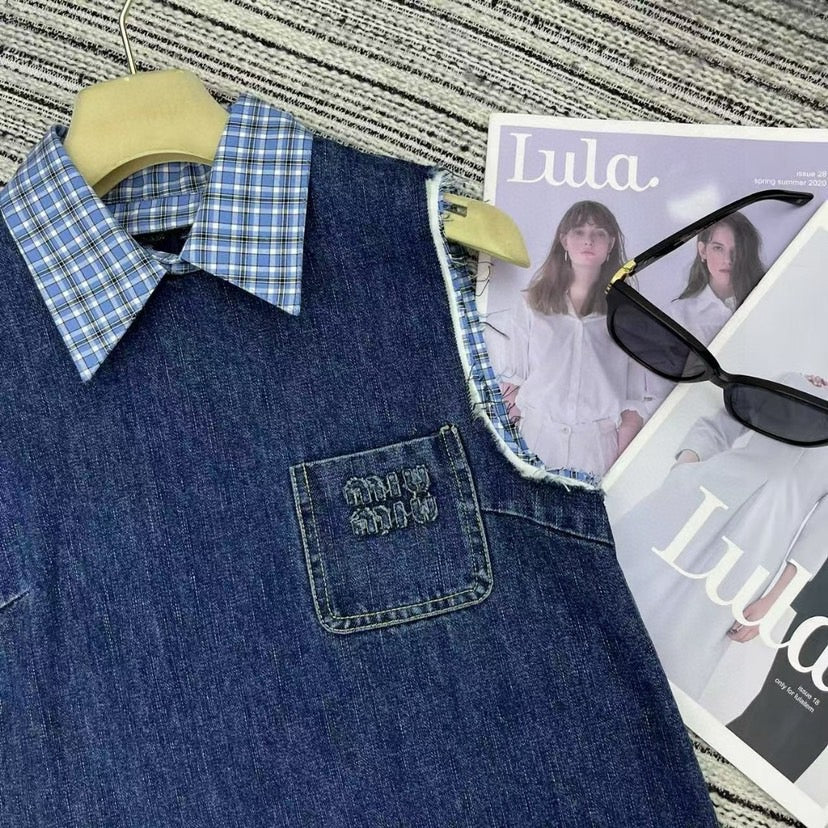 Taschenbrief-Patch-Stickerei Plaid Stitching Revers Ärmelloses Jeanswestenkleid